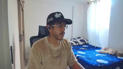 Snapshot of naitsihrc chatting on November 26, 2025, 6:42 pm Nait online show from November 26, 2025, 6:42 pm