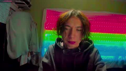 NAJI  online show from November 24, 2025, 8:41 pm