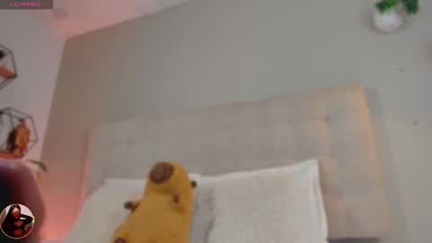 INSTAGRAM  m2221     online show from March 27, 2026, 10:04 am