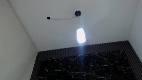 NALAROY online show from February 6, 2025, 12:54 am