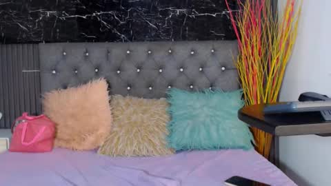 NALAROY online show from February 25, 2025, 5:41 am