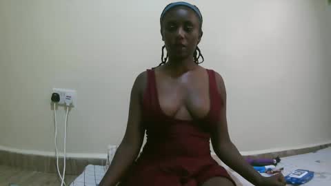 nana2095 online show from October 7, 2025, 12:02 pm