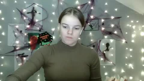 Nana online show from October 14, 2025, 8:04 am