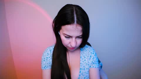 Snapshot of nanafey chatting on December 14, 2024, 2:42 pm your candy online show from December 14, 2024, 2:42 pm