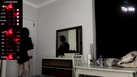 Nana online show from January 3, 2025, 3:22 pm