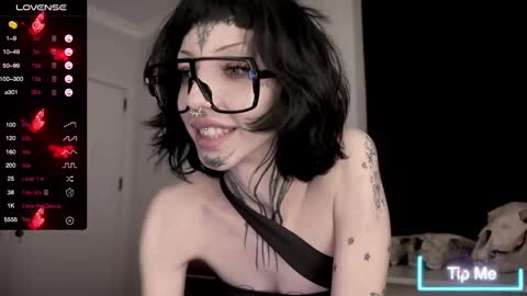 Nana online show from February 7, 2025, 3:08 pm