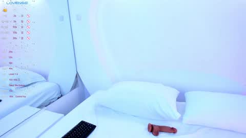 NanaOsaky online show from December 23, 2024, 12:52 pm