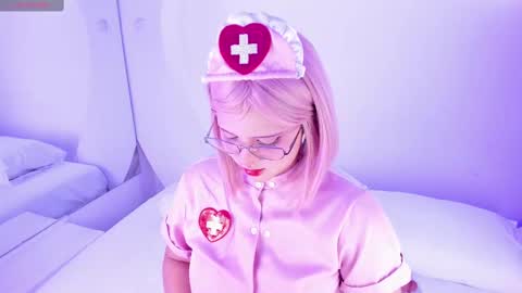 NanaOsaky online show from September 12, 2025, 11:54 am