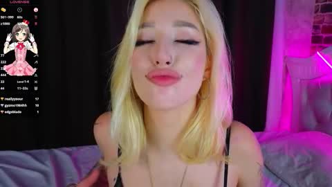 Snapshot of nancybutler chatting on September 30, 2025, 5:56 am Sally Blonde  Katrinbrown online show from September 30, 2025, 5:56 am