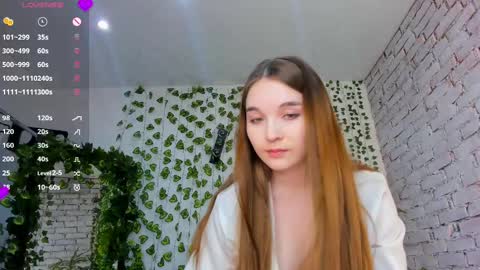 Luna online show from February 27, 2025, 1:07 pm