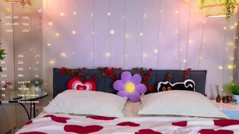 Luna online show from February 28, 2026, 5:08 am