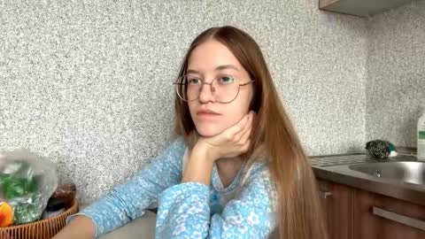 Snapshot of nancytrudics chatting on March 9, 2026, 5:22 am Niki online show from March 9, 2026, 5:22 am