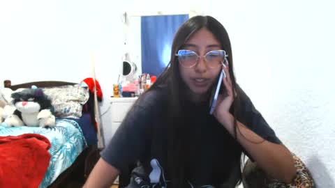 Snapshot of nanilux_1 chatting on September 16, 2025, 9:38 pm nanilux_1 online show from September 16, 2025, 9:38 pm