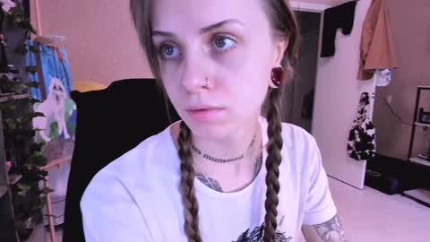 Monday-Friday 12-4 AM and 6-9 AM New York time online show from January 11, 2025, 8:22 am