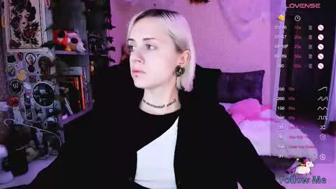 Monday-Friday 12-4 AM and 6-9 AM New York time online show from October 23, 2025, 8:13 am