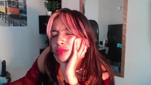 nany_pretty online show from December 3, 2024, 4:06 pm