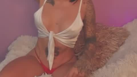 Snapshot of nany_tnt chatting on January 12, 2025, 5:03 am NANY online show from January 12, 2025, 5:03 am