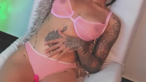 Snapshot of nany_tnt chatting on February 16, 2025, 5:59 am NANY online show from February 16, 2025, 5:59 am