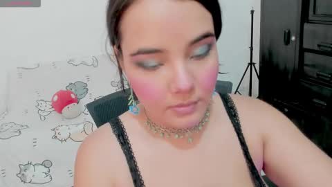  Naoko  online show from November 26, 2025, 10:22 pm