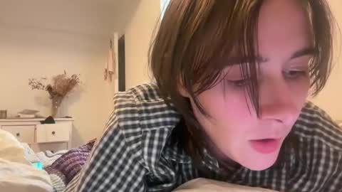 Snapshot of naomi________ chatting on June 6, 2026, 4:28 am Naomi online show from June 6, 2026, 4:28 am