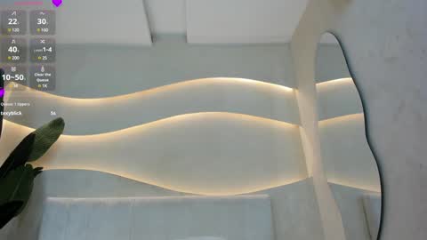 Naomi  online show from January 10, 2025, 10:25 pm