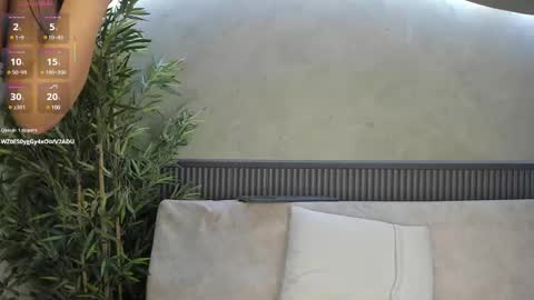 Naomi  online show from March 12, 2025, 1:36 am