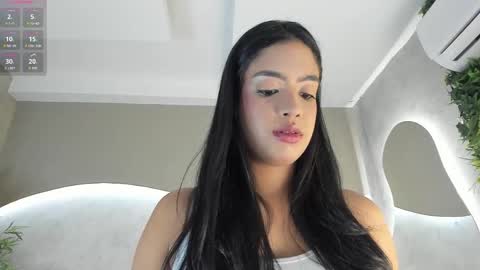 Naomi  online show from September 28, 2025, 7:41 pm