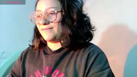 Naomi online show from February 5, 2025, 3:45 am