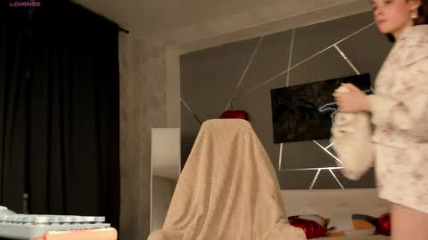 Snapshot of naomi_reiss chatting on March 2, 2026, 11:55 pm naomi_reiss online show from March 2, 2026, 11:55 pm