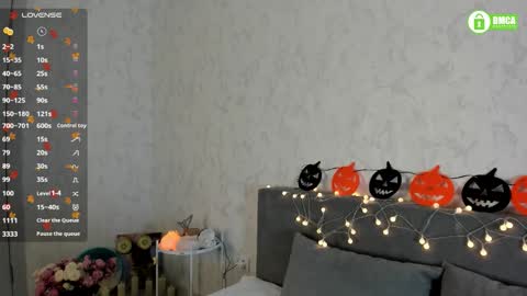 Naomi online show from October 29, 2025, 3:25 pm