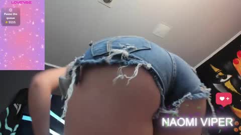 Snapshot of naomi_viper_ chatting on April 28, 2026, 11:15 am Naomi online show from April 28, 2026, 11:15 am