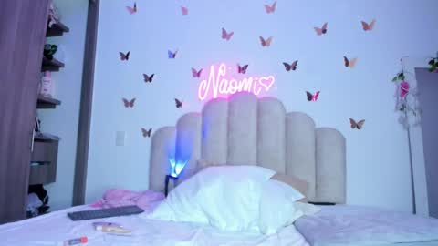 Snapshot of naomiasha_ chatting on September 16, 2025, 11:50 pm online show from September 16, 2025, 11:50 pm