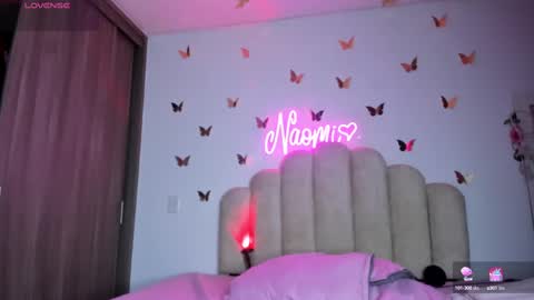 Snapshot of naomiasha_ chatting on October 7, 2025, 12:08 am online show from October 7, 2025, 12:08 am