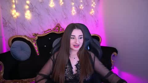 naomibaae online show from January 16, 2026, 12:25 am