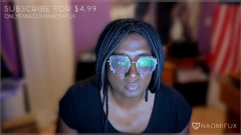 Snapshot of naomifux chatting on January 4, 2025, 9:32 am Naomi online show from January 4, 2025, 9:32 am
