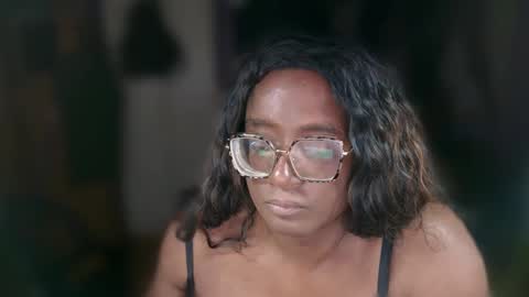 Snapshot of naomifux chatting on January 22, 2025, 10:37 pm Naomi online show from January 22, 2025, 10:37 pm