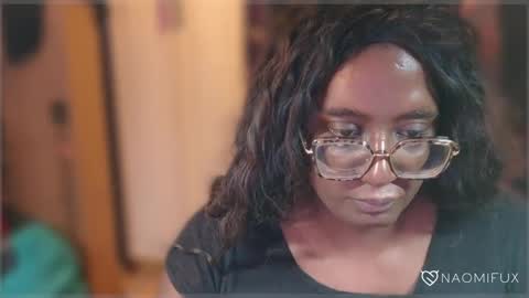 Snapshot of naomifux chatting on February 2, 2025, 4:22 pm Naomi online show from February 2, 2025, 4:22 pm