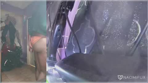 Snapshot of naomifux chatting on March 4, 2025, 6:39 pm Naomi online show from March 4, 2025, 6:39 pm