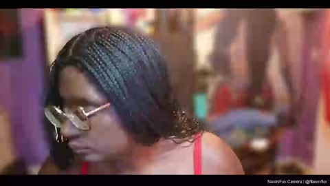 Snapshot of naomifux chatting on September 9, 2025, 7:24 pm Naomi online show from September 9, 2025, 7:24 pm