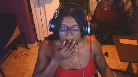 Naomi online show from March 24, 2026, 11:37 am