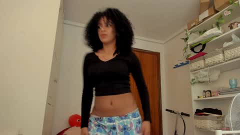 Snapshot of naomigarcia chatting on December 19, 2024, 12:13 am Naomi  online show from December 19, 2024, 12:13 am