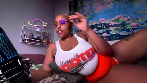 Naomigiirl6 online show from March 10, 2025, 11:06 pm