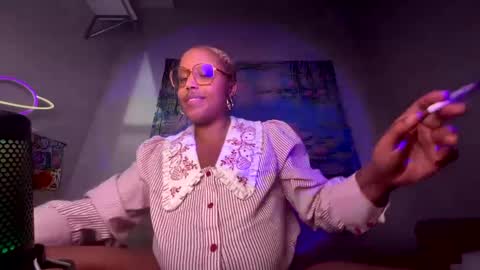 Naomigiirl6 online show from March 12, 2025, 12:47 pm