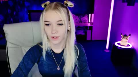 naomihita online show from December 18, 2025, 1:17 pm