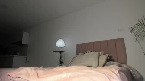 Naomii online show from March 24, 2026, 12:48 am