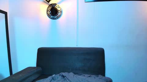 Naomi Campbel online show from October 20, 2025, 2:34 am