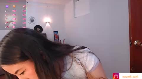Snapshot of naomii_san chatting on October 21, 2025, 9:59 pm liz3 online show from October 21, 2025, 9:59 pm