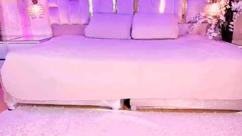     online show from February 25, 2026, 4:55 am