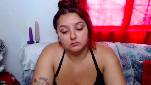 naomiquiin online show from December 20, 2024, 1:11 pm