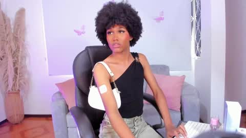 N A O M I  online show from June 8, 2026, 1:33 pm